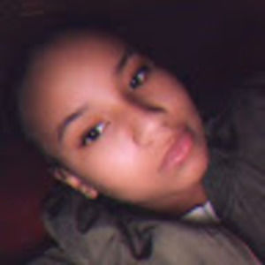 Meet your Posher, Alona